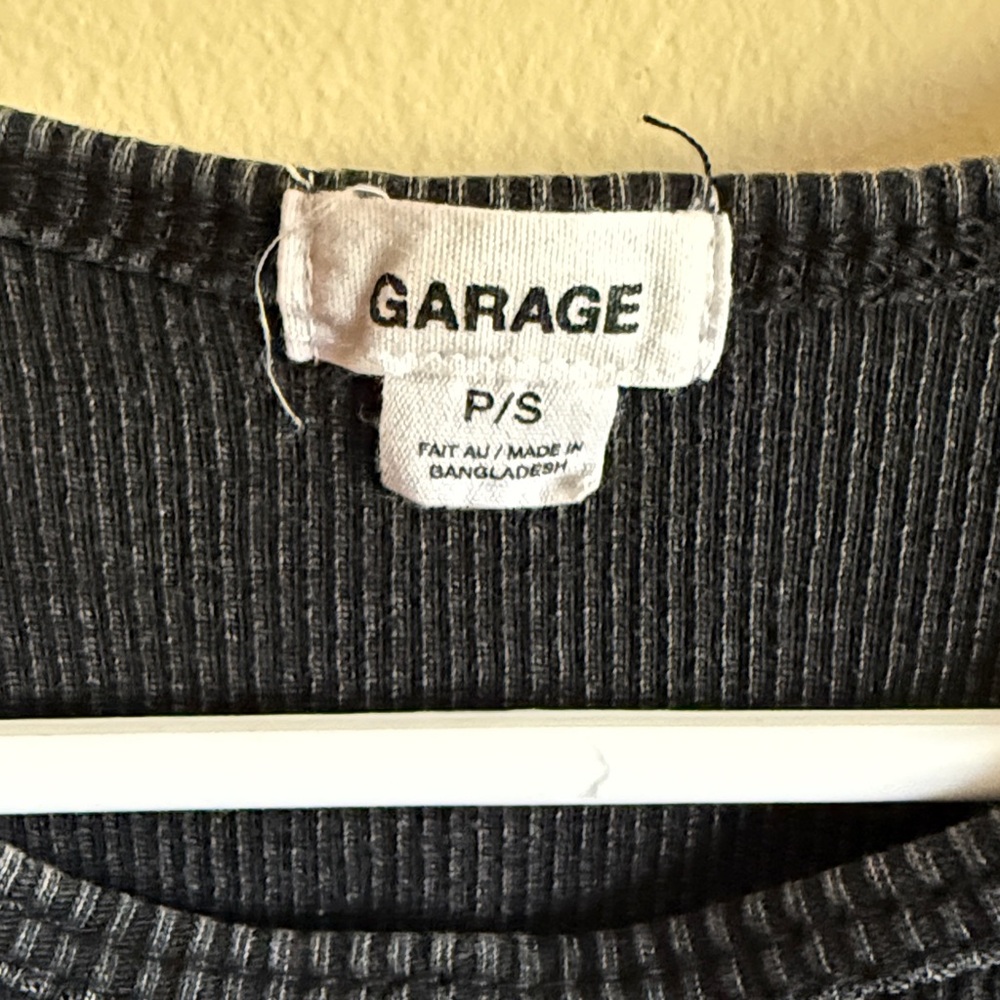 Garage Charcoal Ribbed Tank Top - Picture 3 of 3